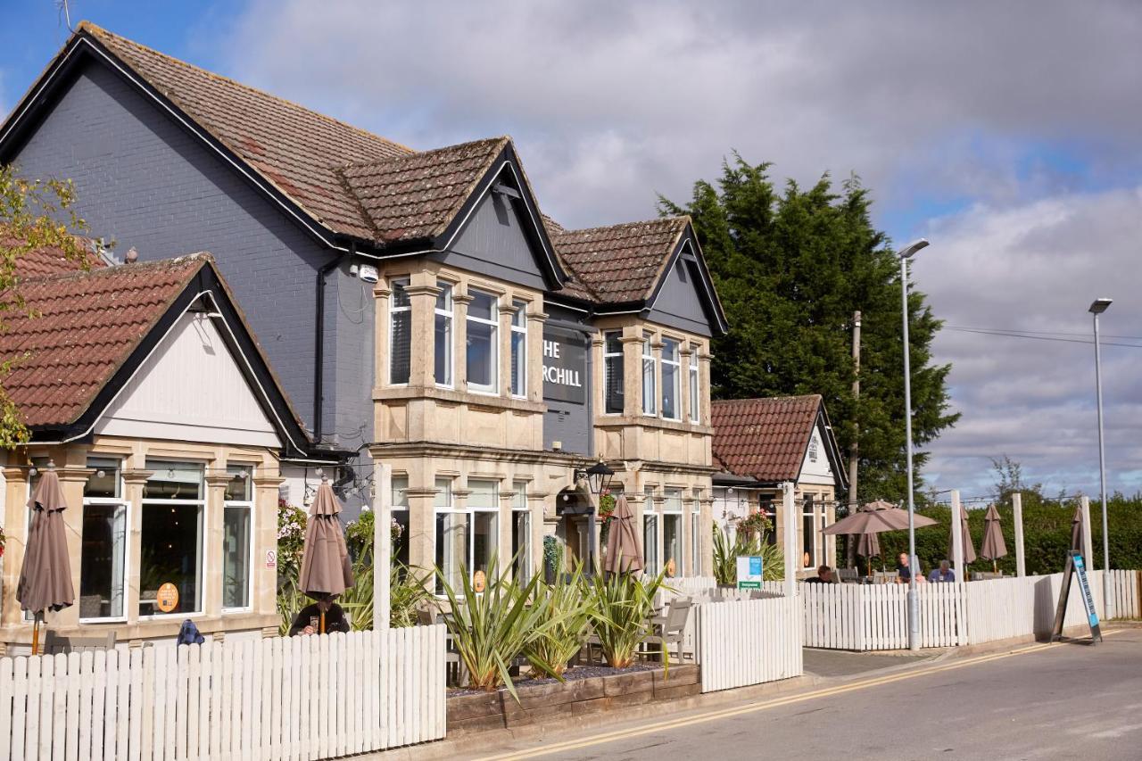 The Churchill By Greene King Inns Royal Wootton Bassett Kültér fotó